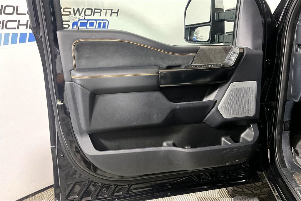 Used 2024 Ford F250 Platinum AWD/4WD image 18