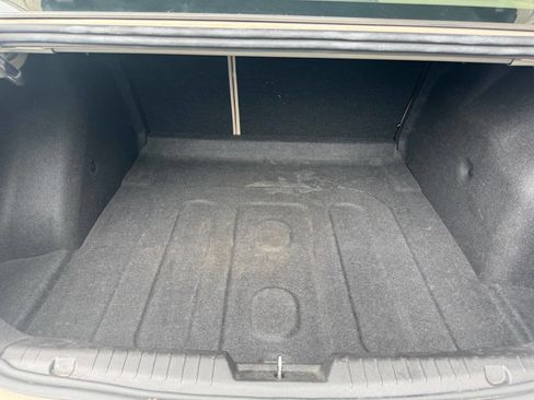 Used 2011 Chevrolet Cruze LT FWD image 16