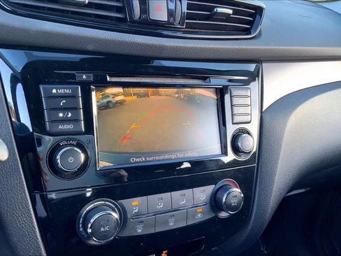 Used 2021 Nissan Rogue Sport S image 28