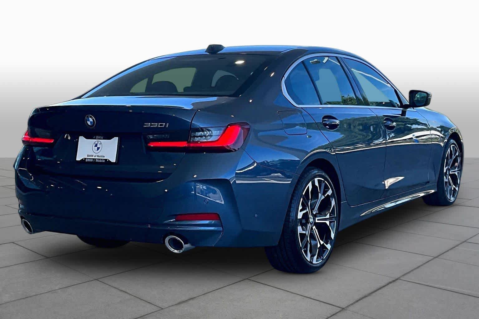 Used 2025 BMW 330i Sedan RWD image 12