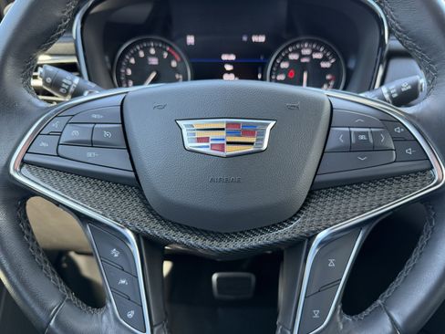 Certified 2022 Cadillac XT5 Sportv w/ Technology Package image 31