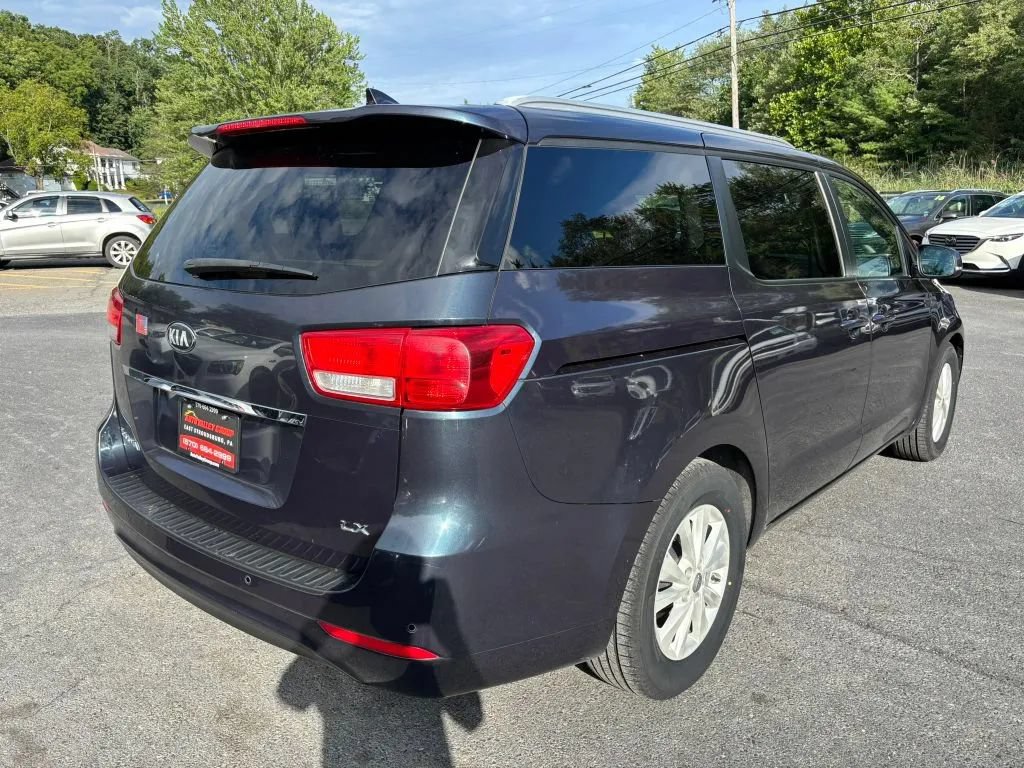 Used 2016 Kia Sedona LX w/ LX Essentials Premium Package FWD image 8