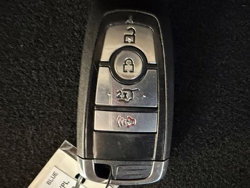 Used 2025 Ford Explorer Active image 31