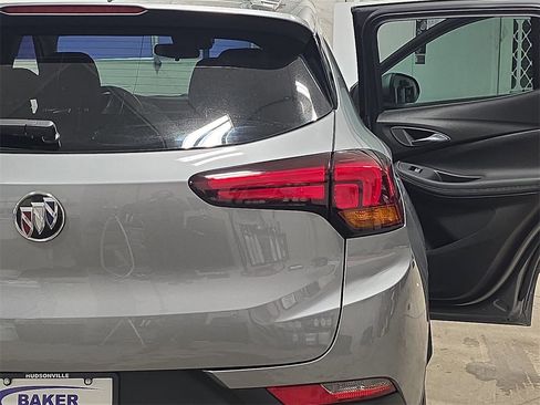 Used 2023 Buick Encore GX Select image 33