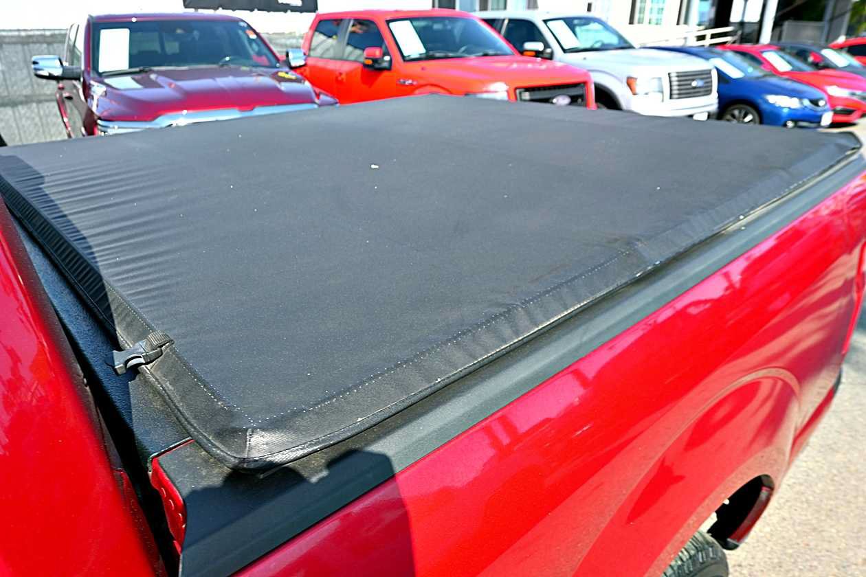 Used 2015 Ford F150 XLT w/ Equipment Group 302A Luxury RWD image 8