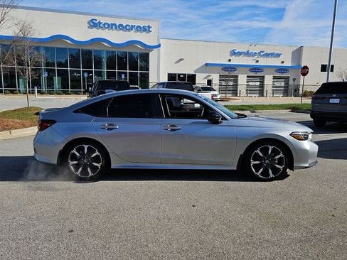 Used 2025 Honda Civic Sport Touring image 9