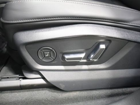 New 2026 Audi Q8 Prestige image 14