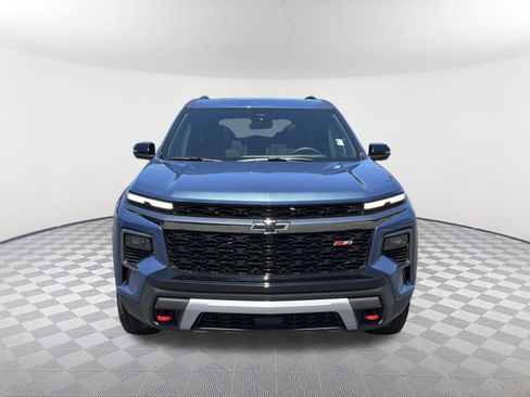 Used 2024 Chevrolet Traverse Z71 w/ LPO, Floor Liner Package AWD/4WD image 2