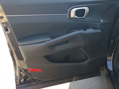 New 2026 Kia Sorento S FWD image 8