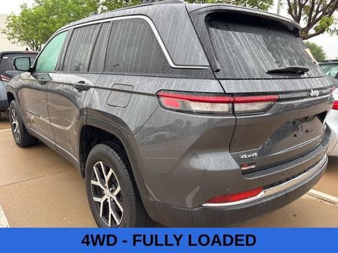 Used 2025 Jeep Grand Cherokee Limited w/ Trailer Tow Package AWD/4WD image 6