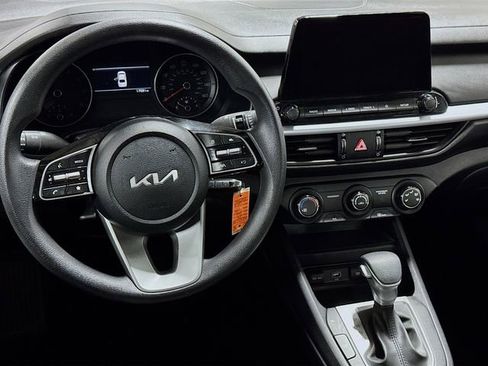 Used 2024 Kia Forte LXS w/ LXS Technology Package image 13