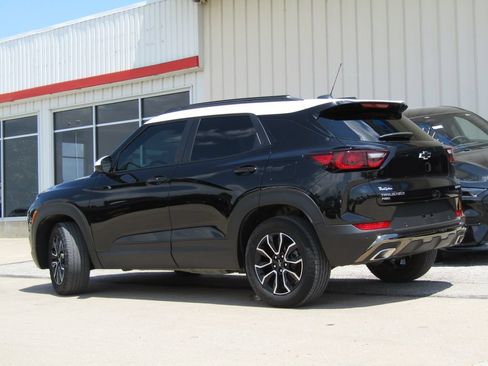 Used 2025 Chevrolet TrailBlazer ACTIV w/ Convenience Package AWD/4WD image 10
