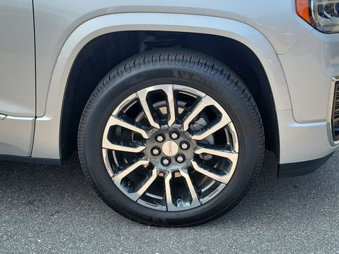 Used 2020 GMC Acadia Denali w/ Denali Ultimate Package AWD/4WD image 6