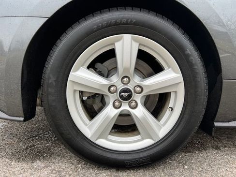 Used 2019 Ford Mustang Coupe image 14