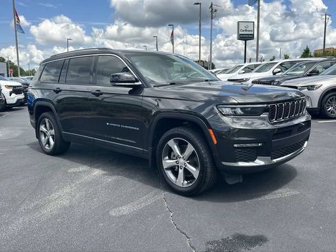 Used 2022 Jeep Grand Cherokee L Limited w/ Trailer Tow Group (B) RWD image 2