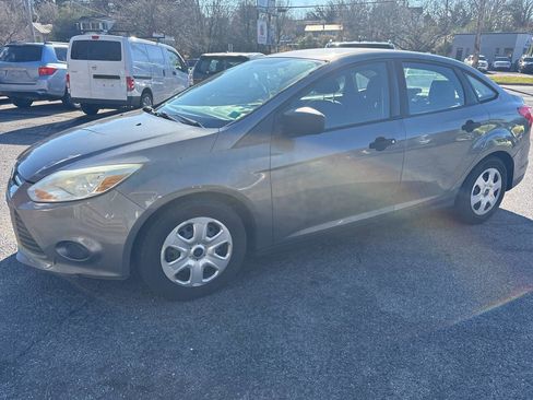 Used 2012 Ford Focus S image 1