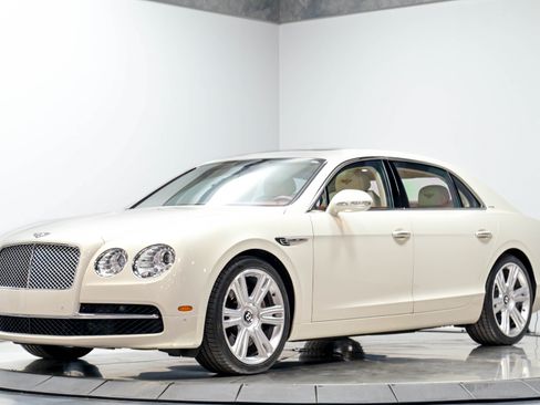 Used 2016 Bentley Flying Spur W12 AWD/4WD image 2