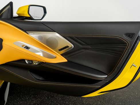 Used 2025 Chevrolet Corvette Z06 image 45