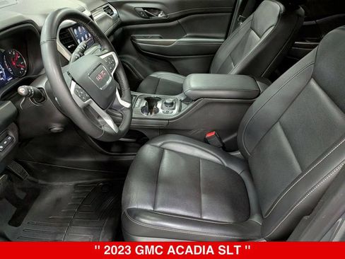 Used 2023 GMC Acadia SLT w/ Technology Package AWD/4WD image 12