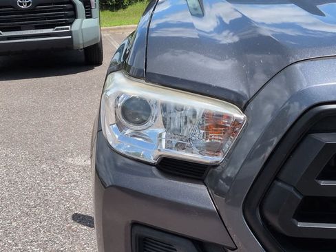 Used 2021 Toyota Tacoma SR w/ SR Convenience Package RWD image 10