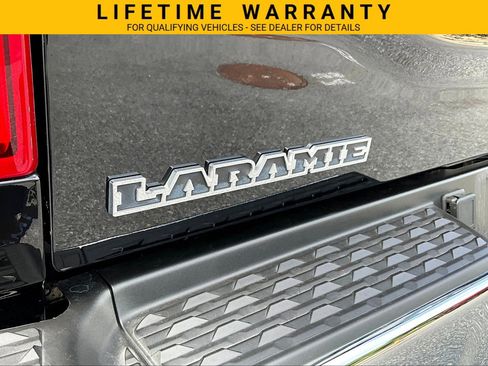 Used 2022 RAM 3500 Laramie AWD/4WD image 8