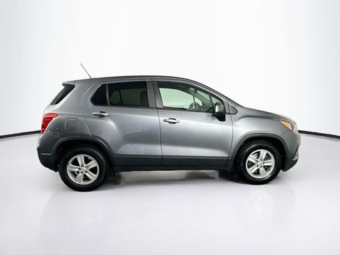 Used 2020 Chevrolet Trax LS w/ Tint and Cruise Package FWD image 10