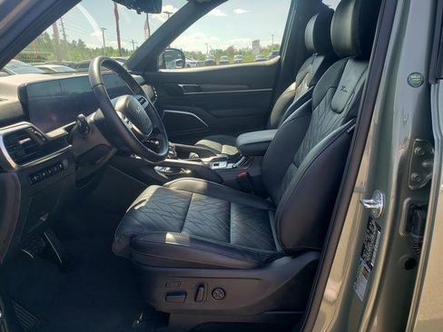 Certified 2025 Kia Telluride SX Prestige X-Line AWD/4WD image 11