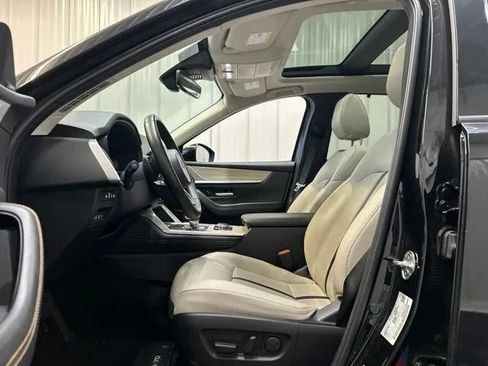 Used 2025 MAZDA CX-70 Plug-In Hybrid w/ Premium Pkg AWD/4WD image 10