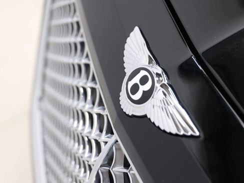 Used 2017 Bentley Bentayga AWD/4WD image 6