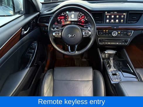Used 2018 Kia Cadenza Technology image 26