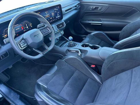 Used 2024 Ford Mustang Dark Horse image 4