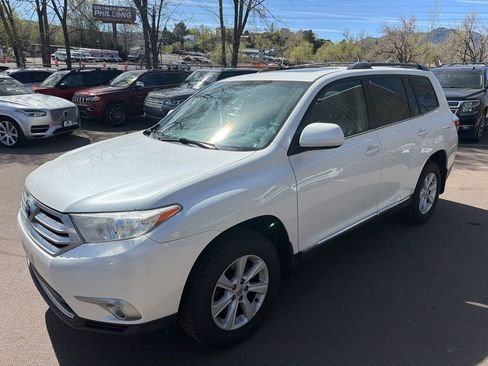 Used 2013 Toyota Highlander SE image 3