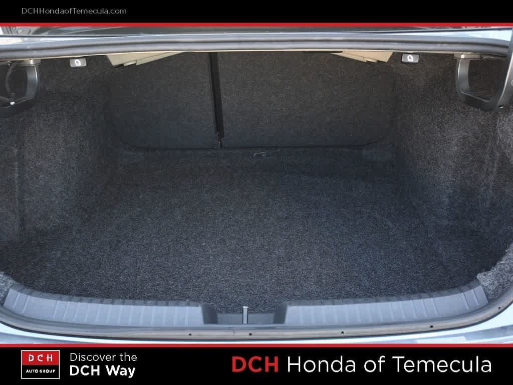Used 2024 Volkswagen Jetta SE FWD image 23