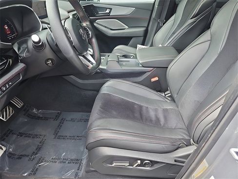 Used 2024 Acura MDX A-Spec image 32