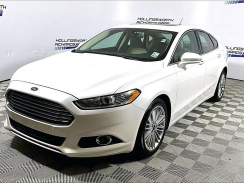 Used 2016 Ford Fusion SE w/ Equipment Group 202A FWD image 1