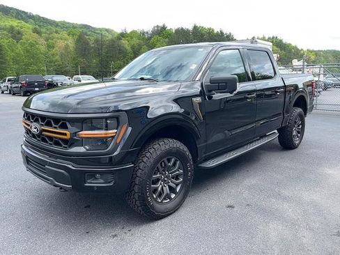 Certified 2025 Ford F150 Tremor AWD/4WD image 3