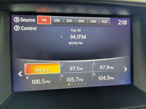 Used 2020 Nissan Pathfinder SL FWD image 25