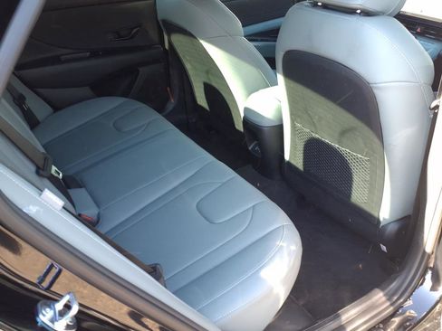 Certified 2025 Hyundai Elantra Limited image 8