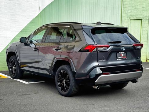 Used 2022 Toyota RAV4 SE w/ Convenience Package AWD/4WD image 6