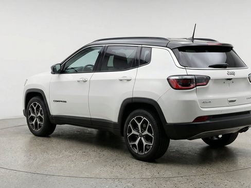 Used 2025 Jeep Compass Limited AWD/4WD image 6