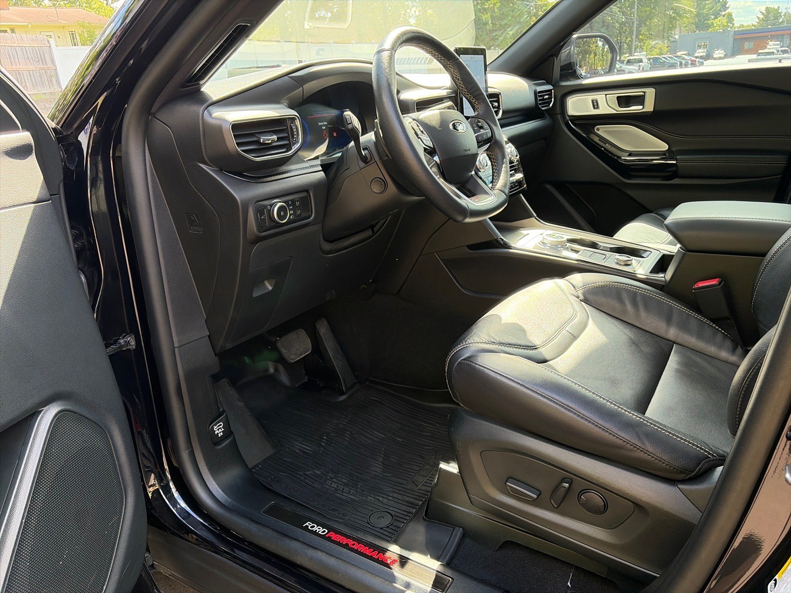 Used 2023 Ford Explorer ST w/ Technology Package AWD/4WD image 9