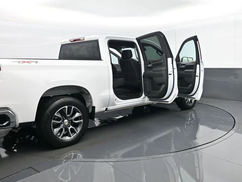 Used 2024 Chevrolet Silverado 1500 LT AWD/4WD image 29