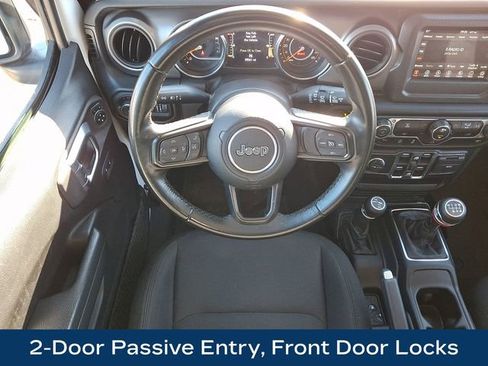 Used 2022 Jeep Wrangler Unlimited Sport image 15