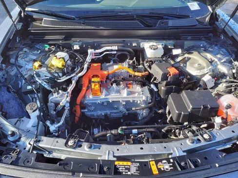 New 2025 Cadillac Lyriq Sport image 17