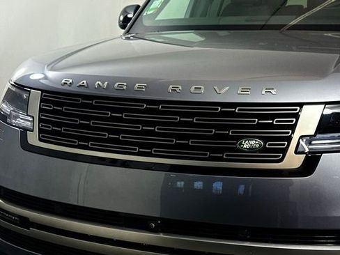 New 2025 Land Rover Range Rover SE image 12