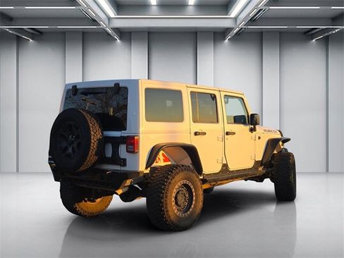 Used 2017 Jeep Wrangler Unlimited Rubicon image 4