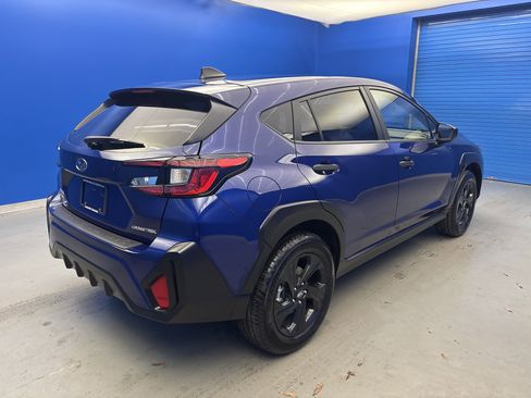 Certified 2025 Subaru Crosstrek 2.0i image 7
