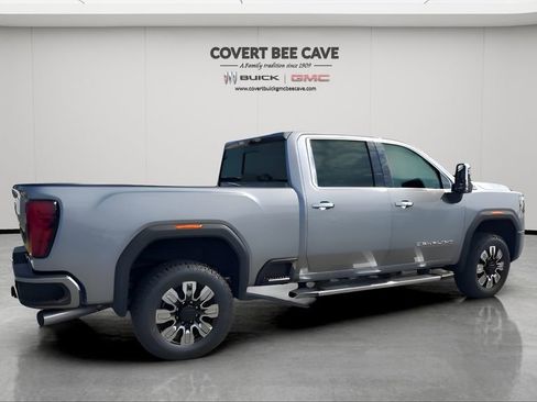 New 2026 GMC Sierra 2500 Denali w/ Denali Reserve Package image 11