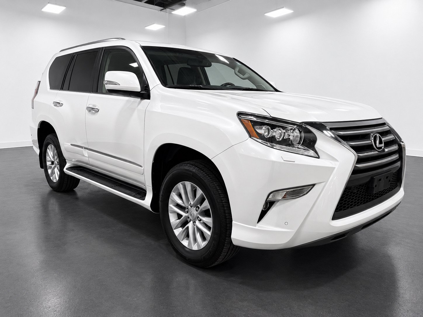 Used 2019 Lexus GX 460 Premium AWD/4WD image 2