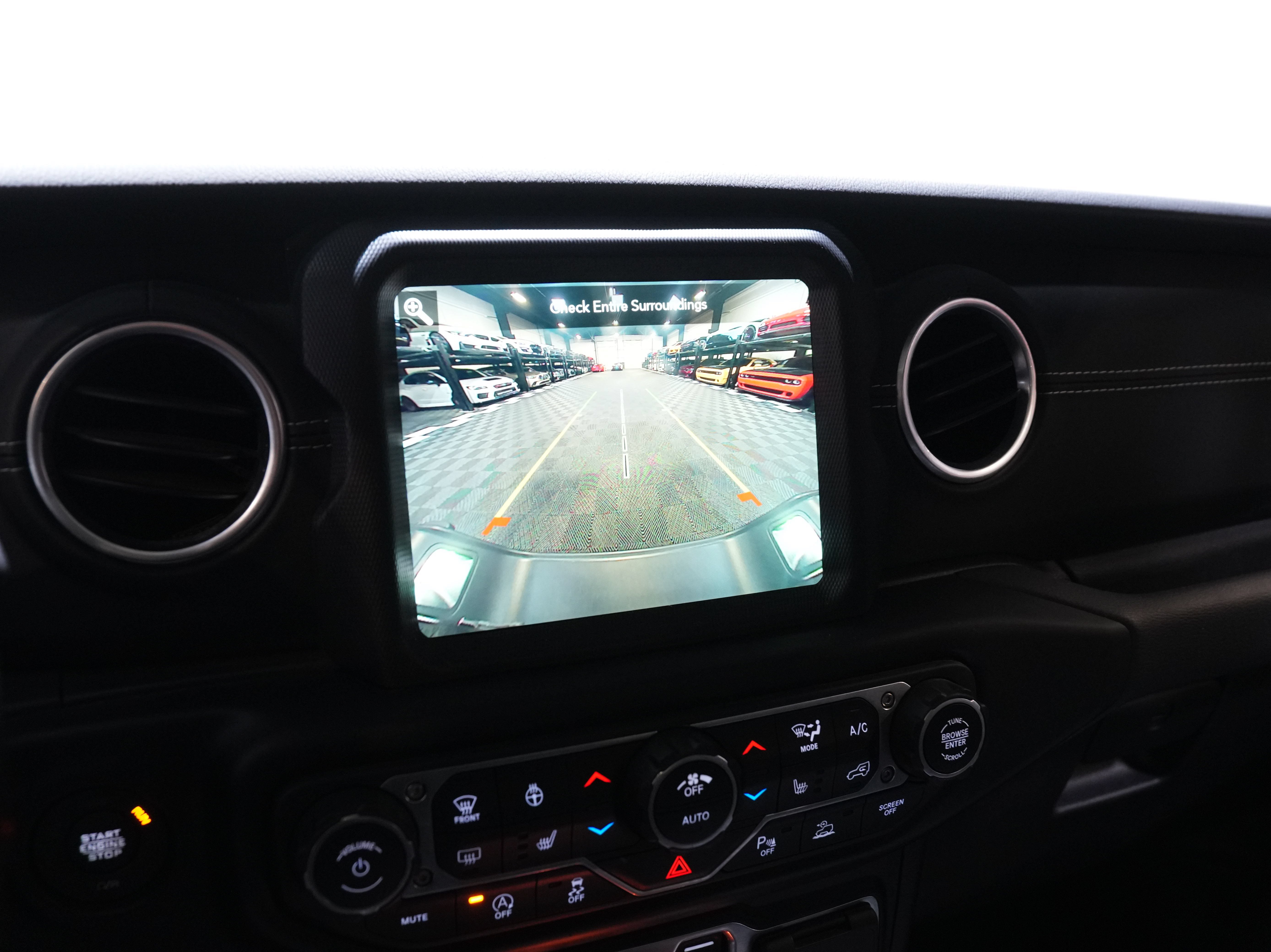 Used 2021 Jeep Gladiator Overland w/ Uconnect 4C Nav & Sound Group AWD/4WD image 45